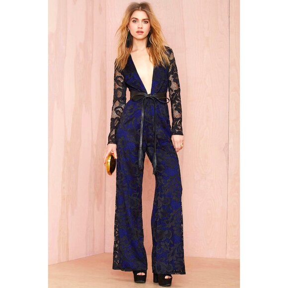 💥SENSATIONAL!💥VTG BOHO-CHIC Midnight Train Lace Jumpsuit in Indigo